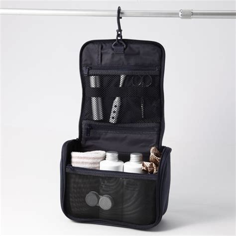 muji toiletries bag